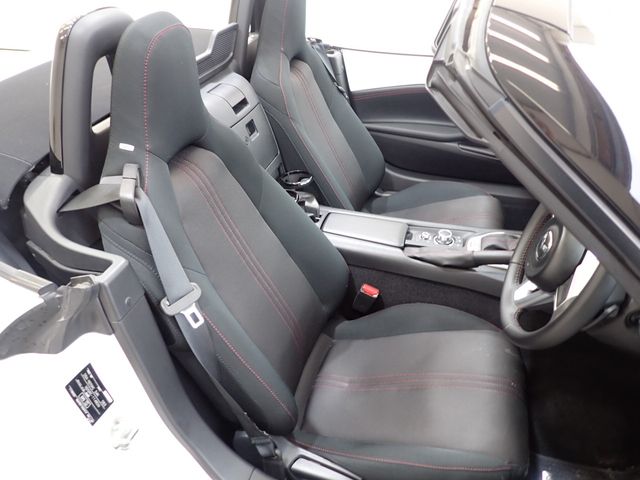 Mazda ROADSTER 2017-03 28356-14