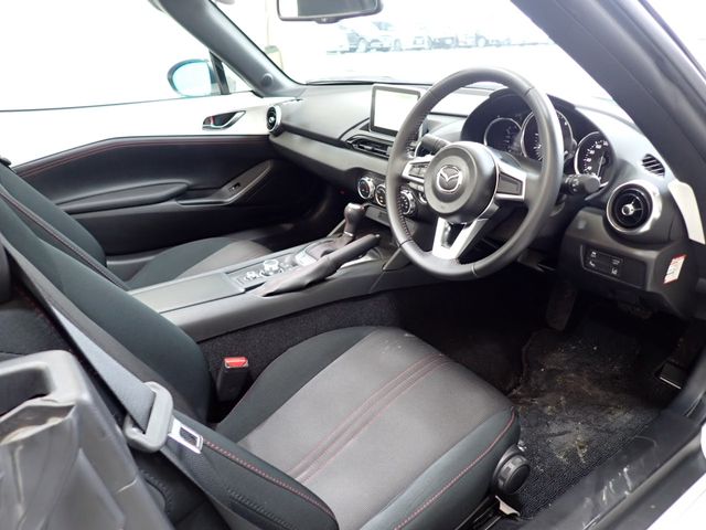 Mazda ROADSTER 2017-03 28356-1