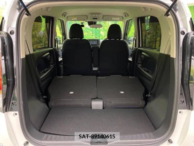 Mitsubishi EK X 2022-01 296799-10