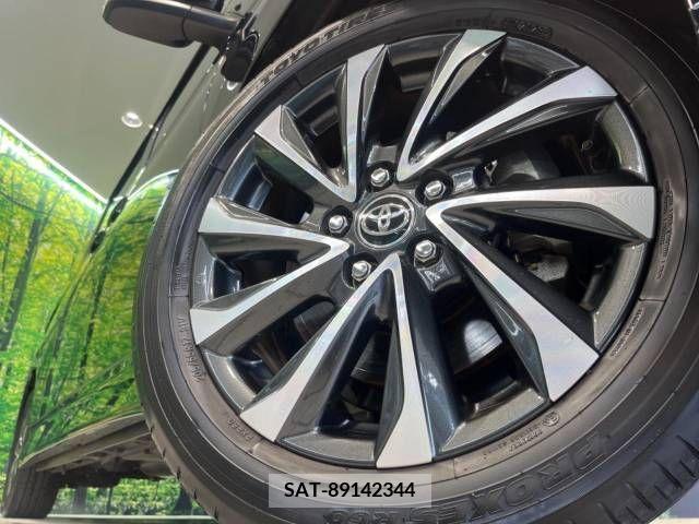Toyota VOXY 2023-08 384242-14