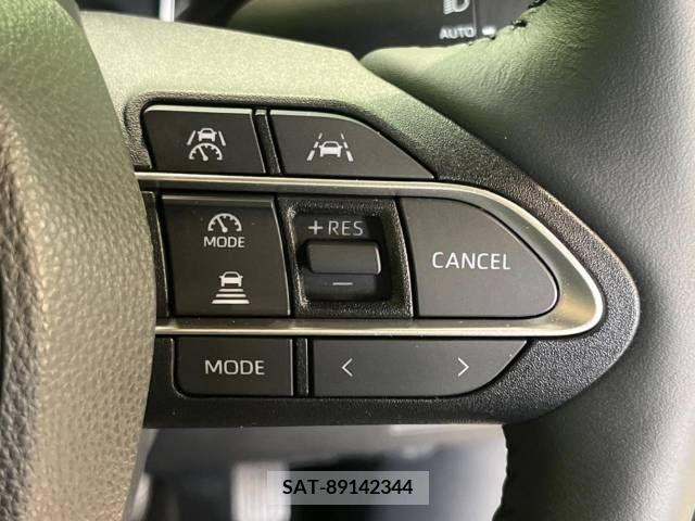 Toyota VOXY 2023-08 384242-5