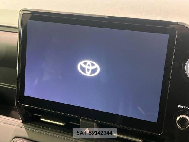 Toyota VOXY 2023-08 384242-2