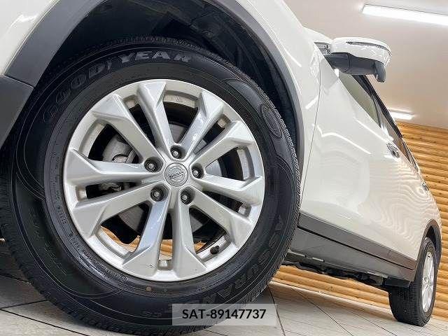 Nissan X-TRAIL 2017-05 351293-10
