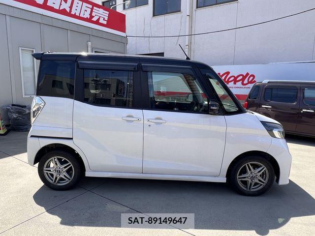 Nissan DAYZ ROOX 2018-06 333987-21