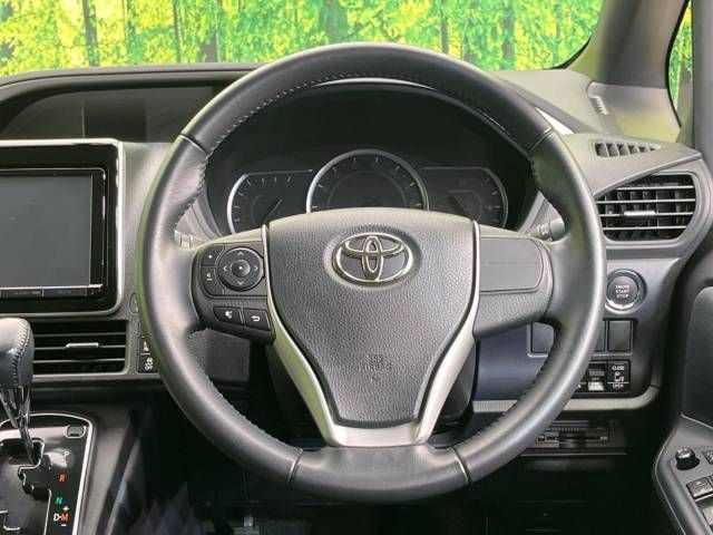 Toyota VOXY 2015-07 194660-12