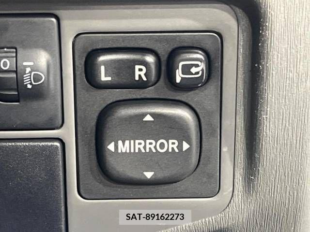 Toyota PRIUS 2011-11 366509-6