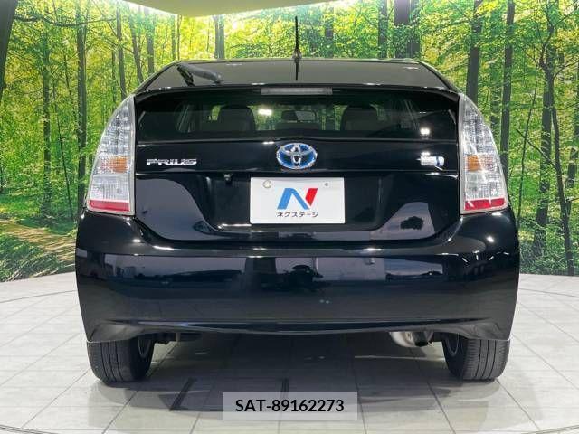 Toyota PRIUS 2011-11 366509-15