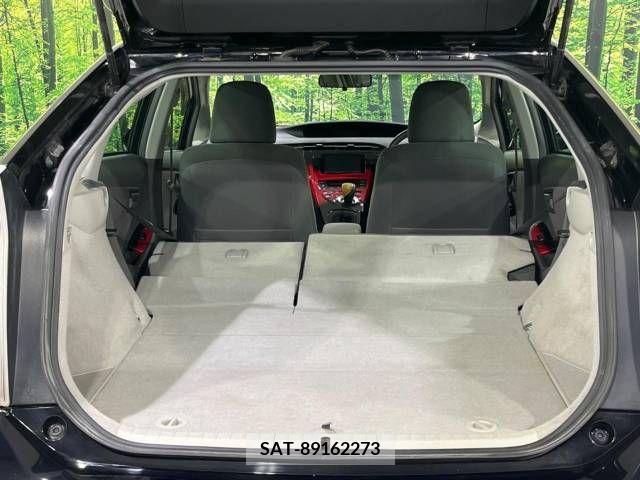 Toyota PRIUS 2011-11 366509-10
