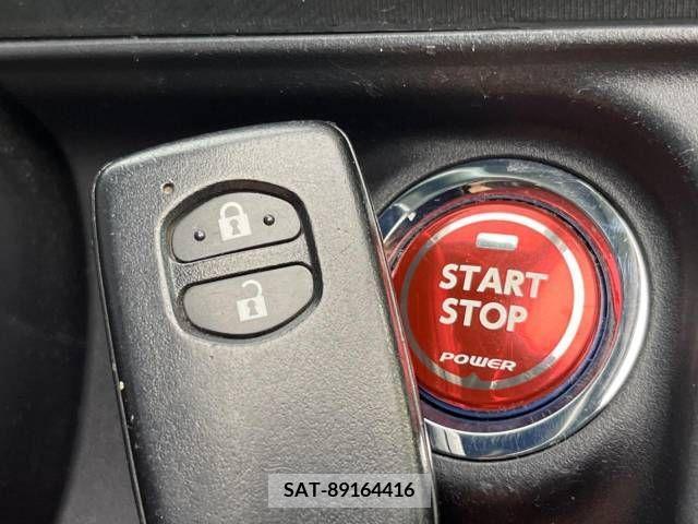Toyota AQUA 2012-02 313935-5