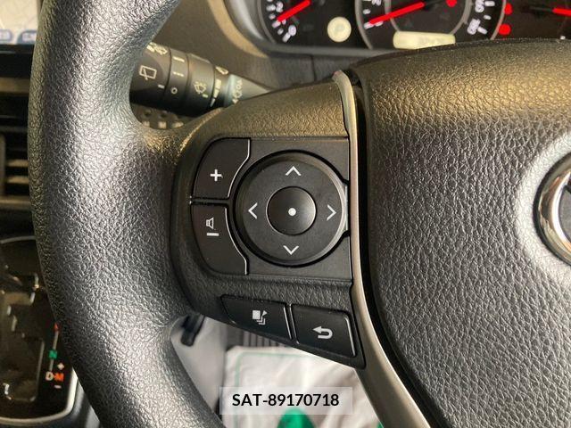Toyota VOXY 2018-06 321561-17