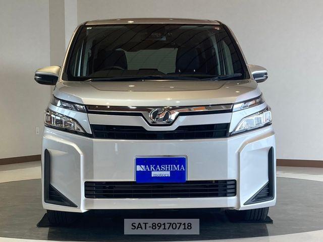 Toyota VOXY 2018-06 321561-7