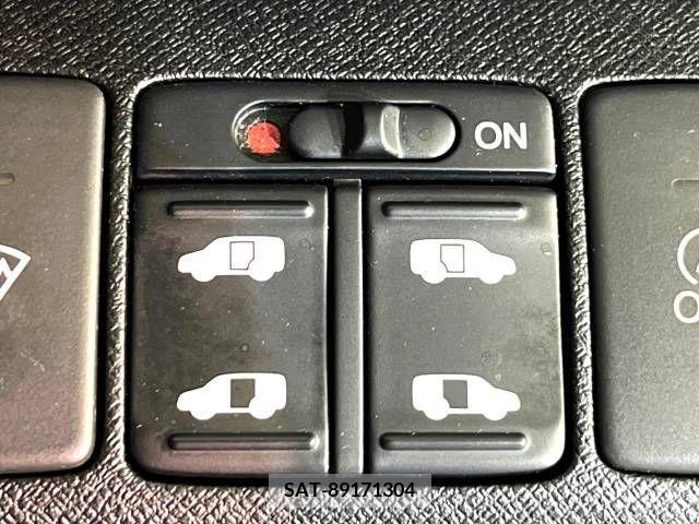 Honda STEP WGN 2013-07 324663-2