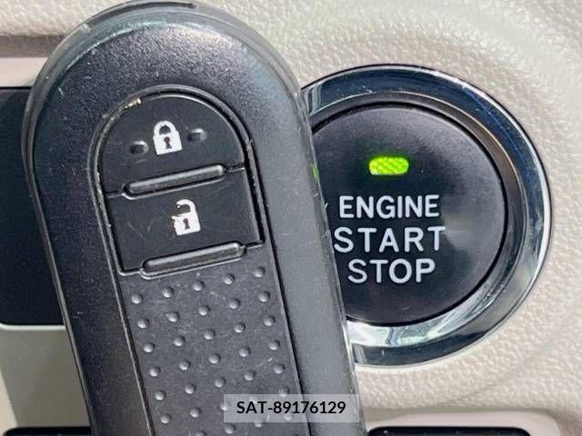 Toyota PASSO 2017-12 365978-7