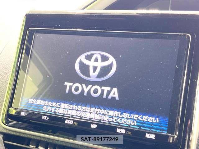 Toyota VOXY 2019-02 221329-3