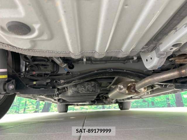 Toyota NOAH 2022-04 325904-19