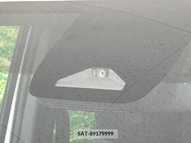 Toyota NOAH 2022-04 325904-2