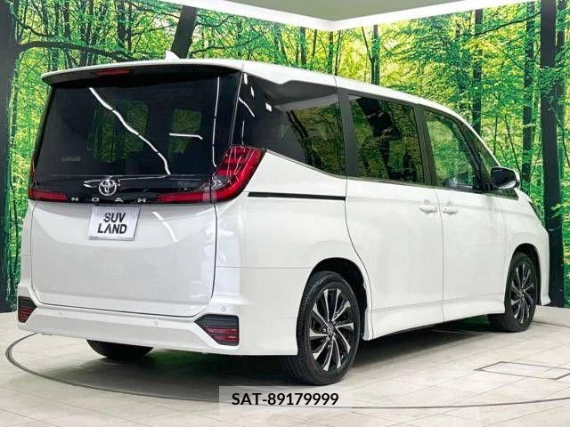 Toyota NOAH 2022-04 325904-17