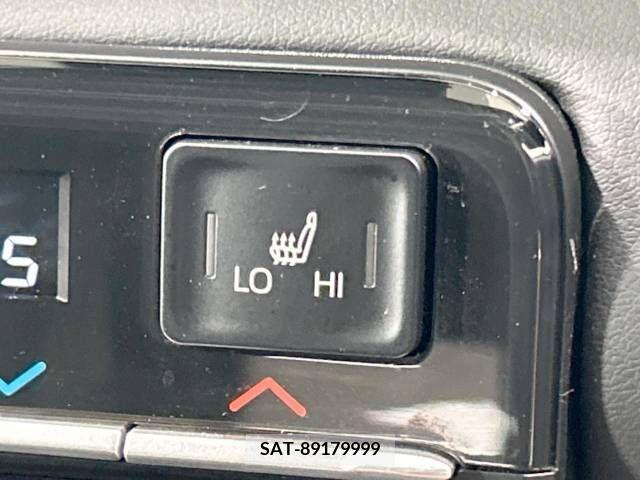Toyota NOAH 2022-04 325904-6