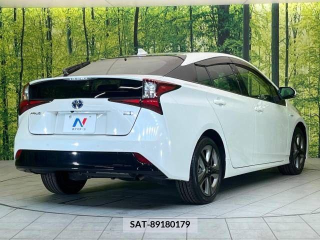 Toyota PRIUS 2019-06 225854-15