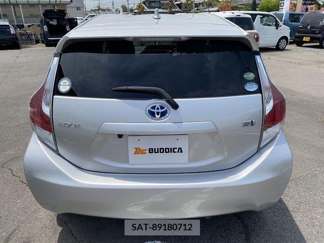 Toyota AQUA 2017-03 260141-7