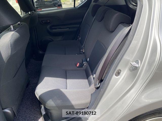 Toyota AQUA 2017-03 260141-13