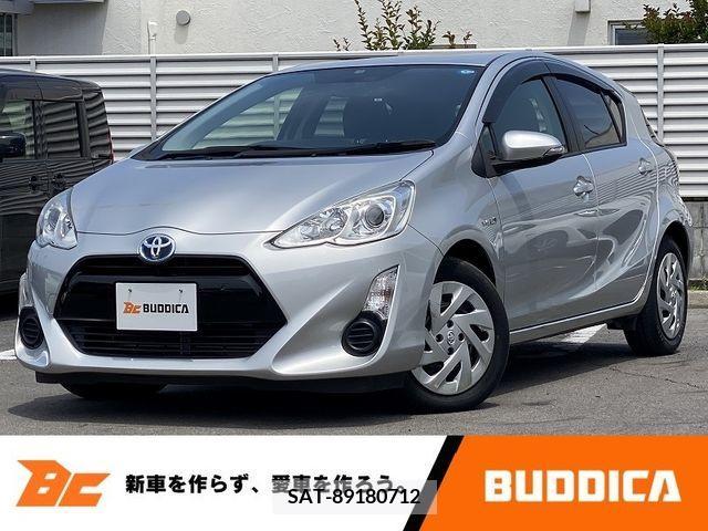 Toyota AQUA 2017-03 260141-0
