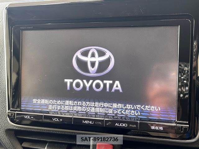Toyota VOXY 2016-07 336355-2