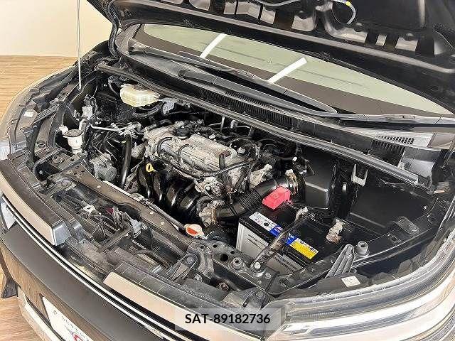 Toyota VOXY 2016-07 336355-19