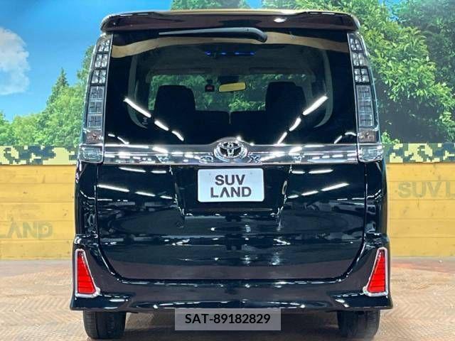 Toyota VOXY 2017-03 288909-16