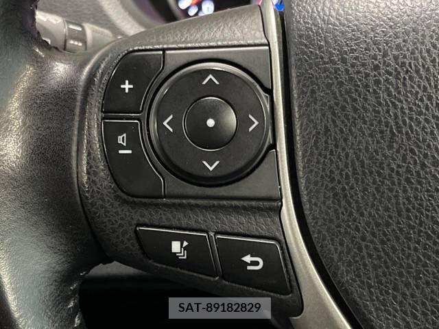Toyota VOXY 2017-03 288909-6