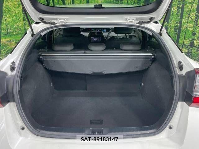 Toyota PRIUS 2019-10 282283-11