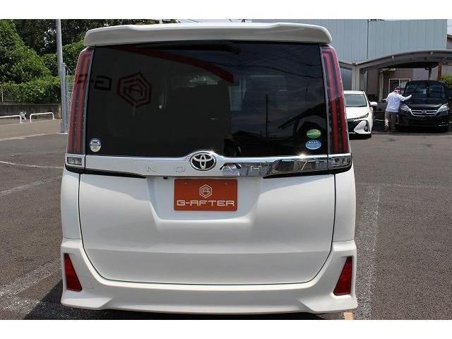 Toyota NOAH 2017-08 8355-8
