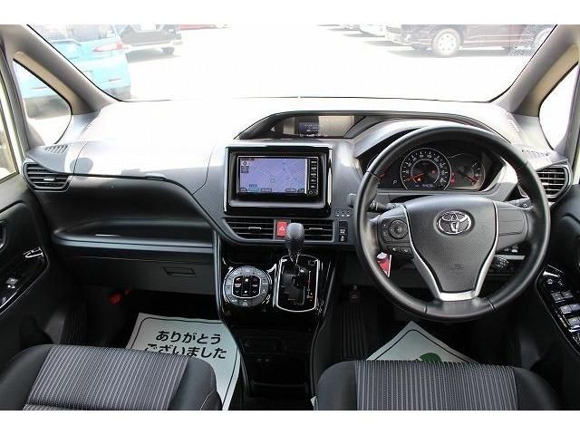 Toyota NOAH 2017-08 8355-15