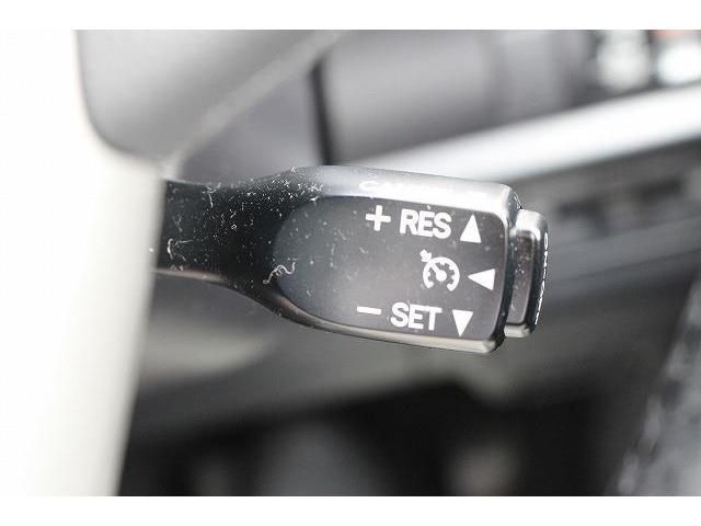 Toyota NOAH 2017-08 8355-4