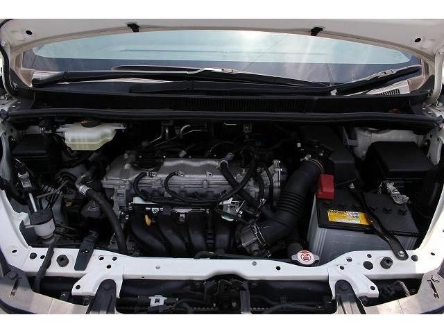 Toyota NOAH 2017-08 8355-18