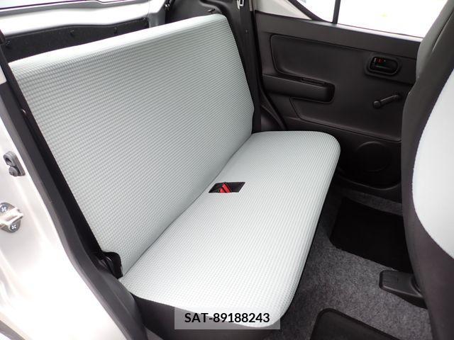 Suzuki ALTO 2017-01 305049-13