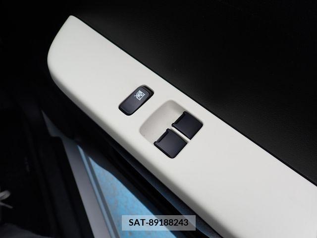 Suzuki ALTO 2017-01 305049-10