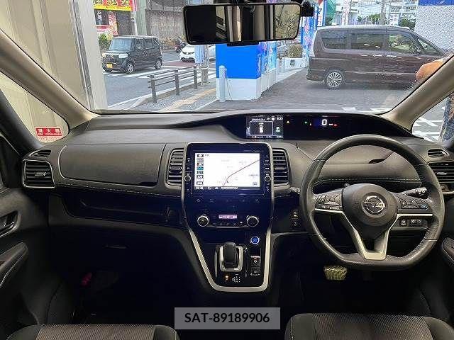 Nissan SERENA 2018-09 284131-1