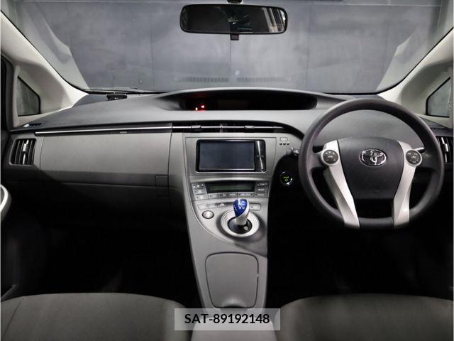 Toyota PRIUS 2010-10 282068-1