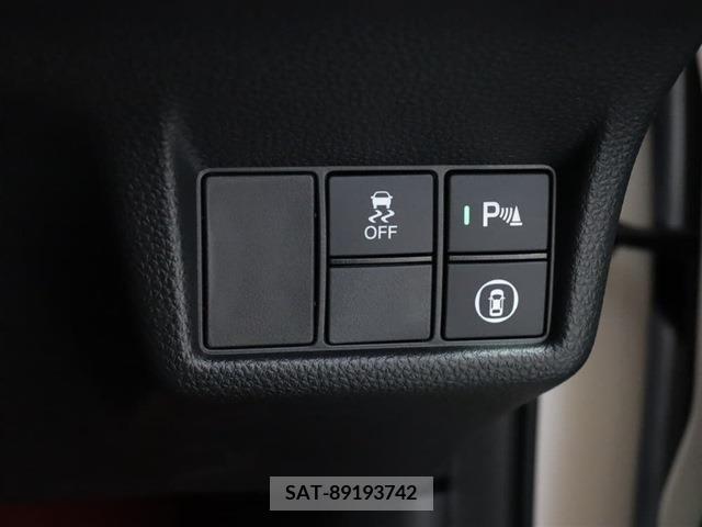 Honda CIVIC 2023-07 341829-12