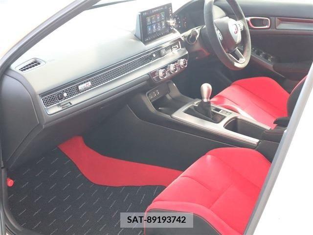 Honda CIVIC 2023-07 341829-20