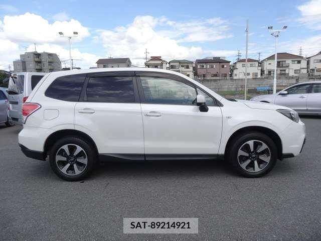 Subaru FORESTER 2017-01 200921-4