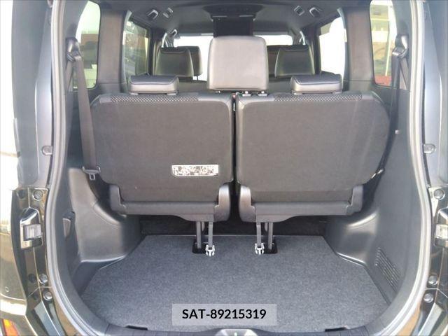 Toyota VOXY 2021-12 321692-5