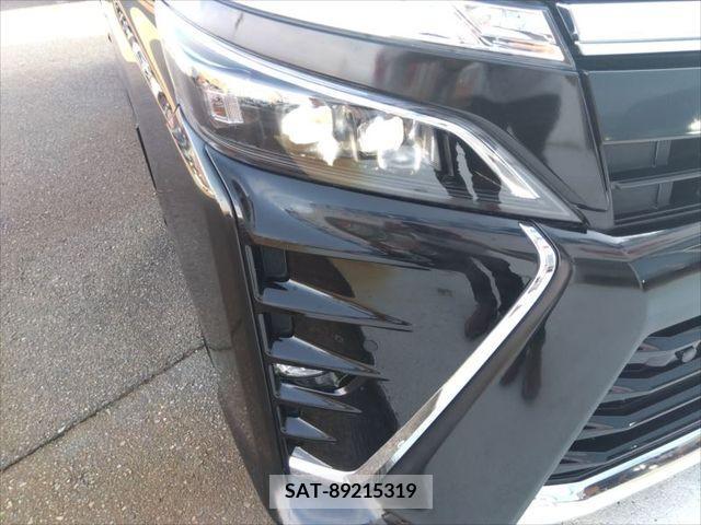 Toyota VOXY 2021-12 321692-4