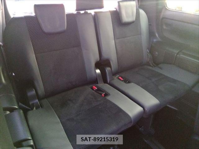 Toyota VOXY 2021-12 321692-8