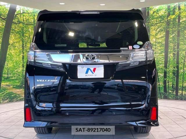 Toyota VELLFIRE 2015-10 369783-16