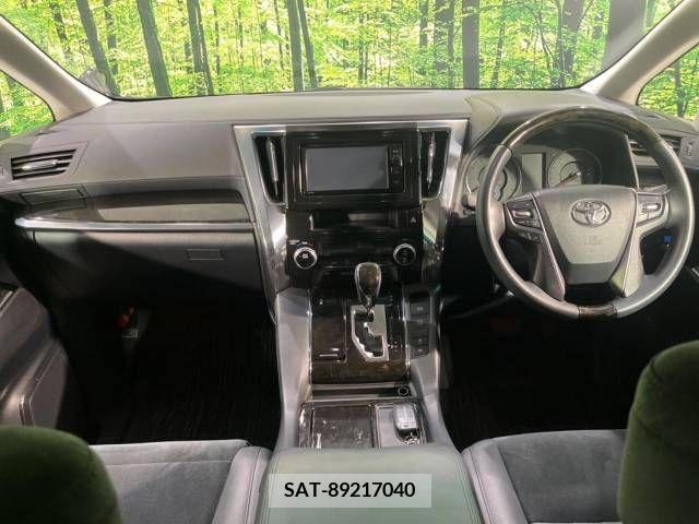 Toyota VELLFIRE 2015-10 369783-1