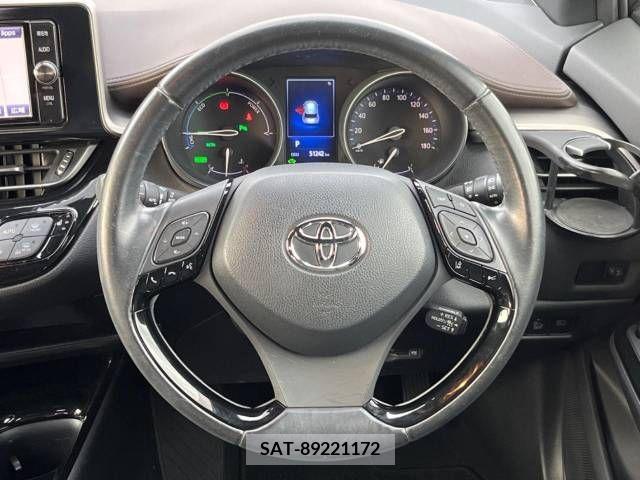 Toyota C-HR 2017-07 323021-14