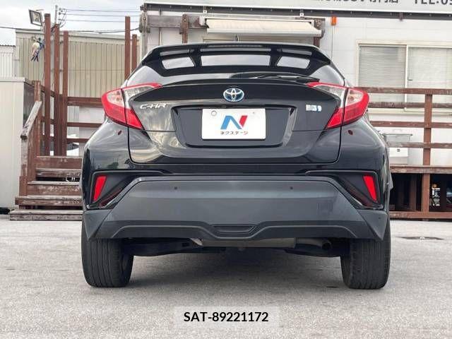 Toyota C-HR 2017-07 323021-18