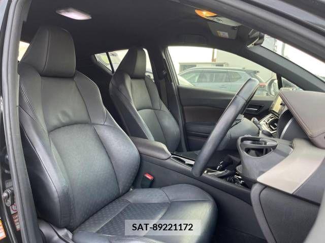 Toyota C-HR 2017-07 323021-11